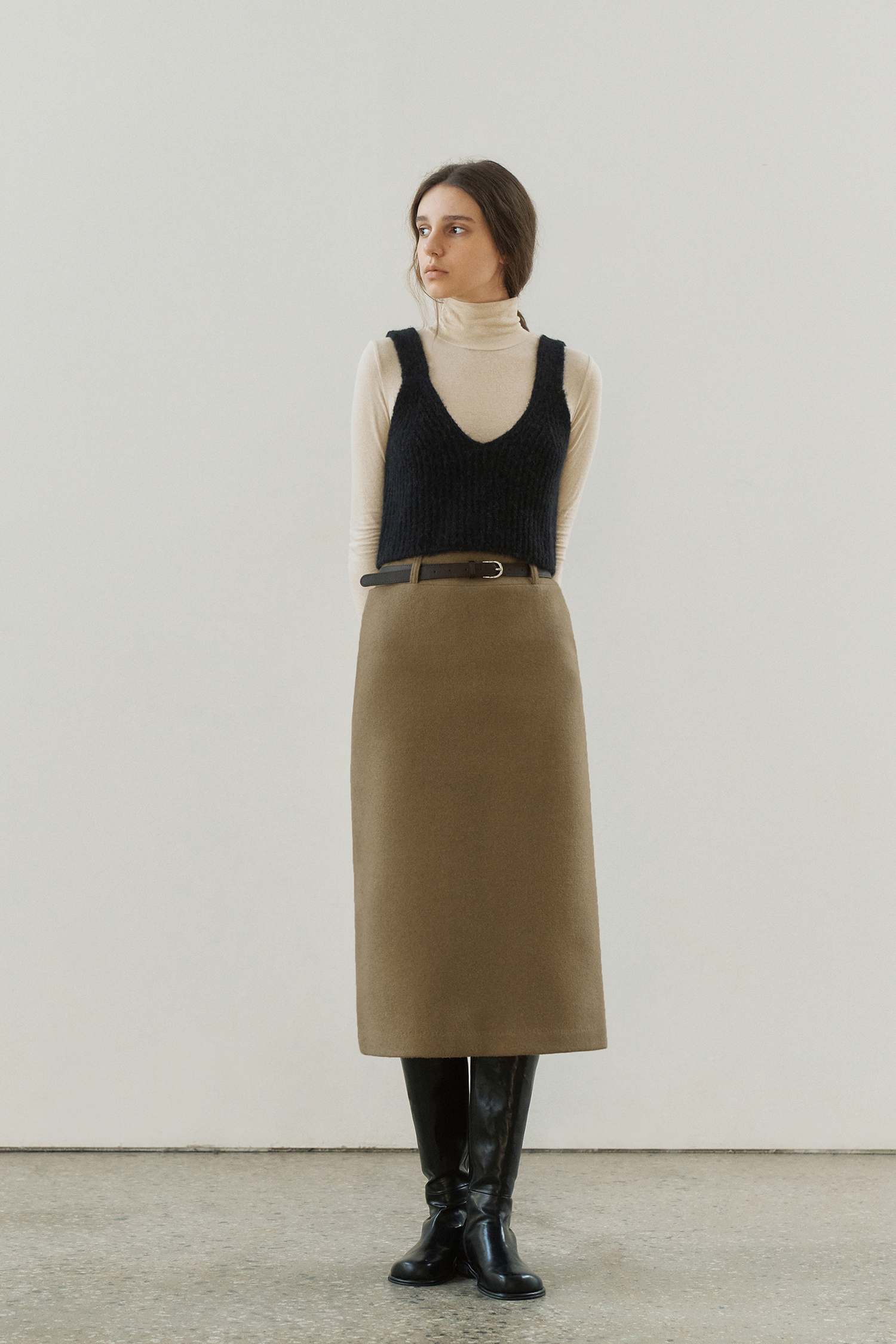 [REFURB] Slit long skirt (beige)